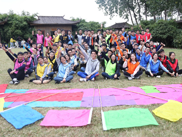 Newly recruited college students promote team by team building